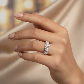 טבעת יסמין מכסף משובץ