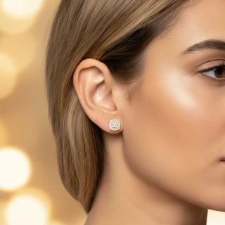 זוג עגילים קיילי גולדפילד משובץ