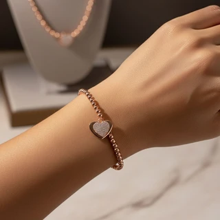 צמיד כדורים ותליוני לב רוז גולד בחריטה אישית דגם H8