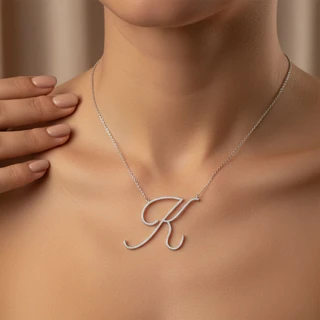שרשרת אות K מכסף משובץ