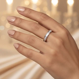 טבעת קלואי מכסף משובץ