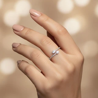 טבעת איב מכסף משובץ