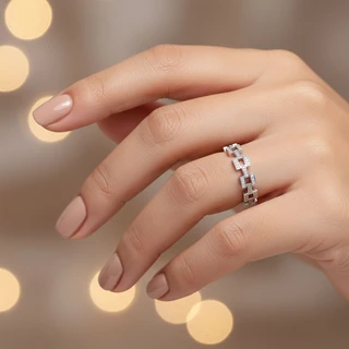 טבעת בלה מכסף משובץ