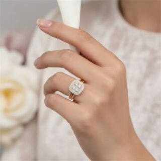 טבעת קרוליין גולדפילד משובץ