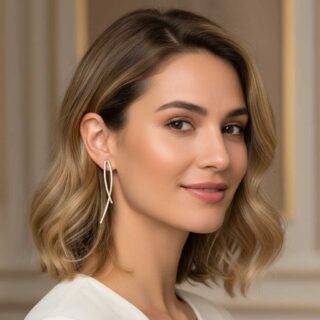 זוג עגילים טאיה גולדפילד משובץ